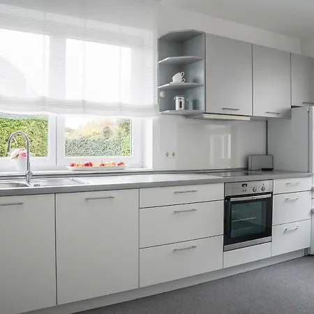 Apartment Modernes Stadthaus 100qm Parkplatz Bad&dusche Kueche *