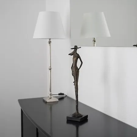 Apartment Modernes Stadthaus | Parkplatz | Wifi | Bad&dusche | Küche