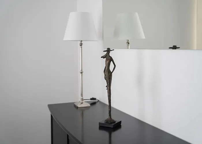 Apartamento Modernes Stadthaus 100qm Parkplatz Bad&dusche Kueche