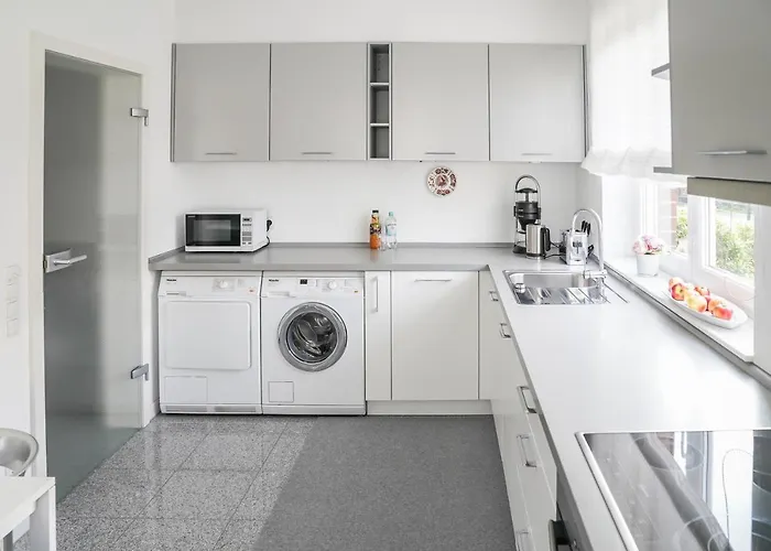 Apartamento Modernes Stadthaus 100qm Parkplatz Bad&dusche Kueche *