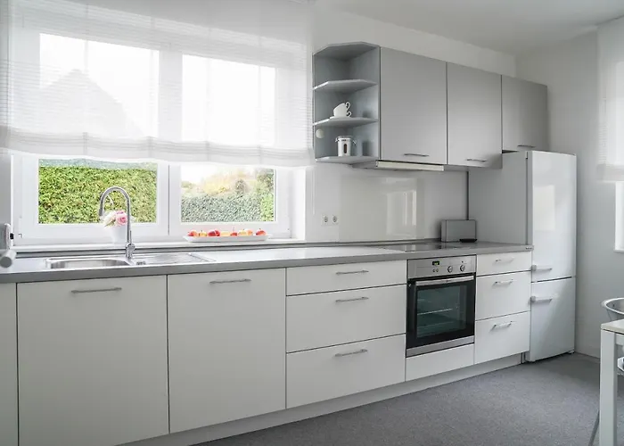 Apartamento Modernes Stadthaus 100qm Parkplatz Bad&dusche Kueche *