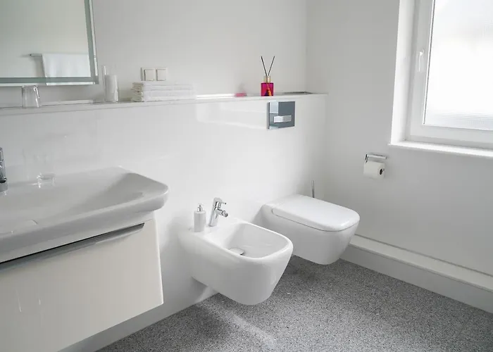 Apartamento Modernes Stadthaus 100qm Parkplatz Bad&dusche Kueche *