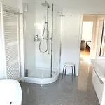 Modernes Stadthaus 100qm Parkplatz Bad&dusche Kueche * Hannover
