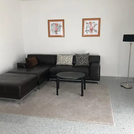 Apartment Modernes Stadthaus 100qm Parkplatz Bad&dusche Kueche Hannover